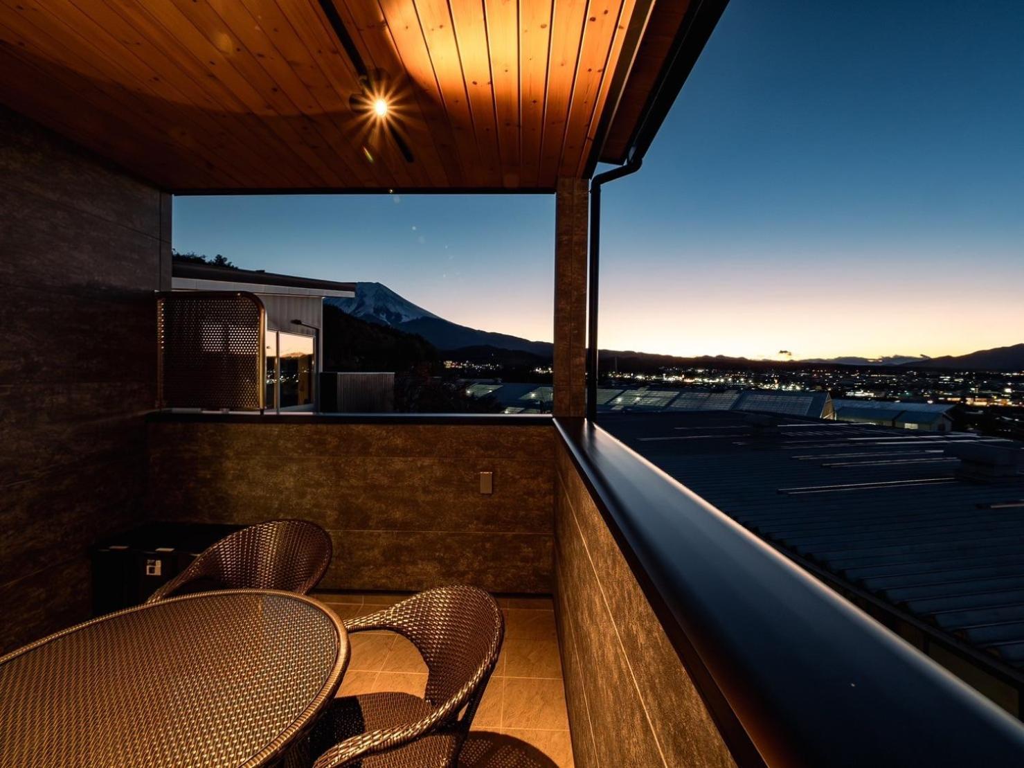 Sweet Villa Takasama 2 Фудзиёсида Экстерьер фото